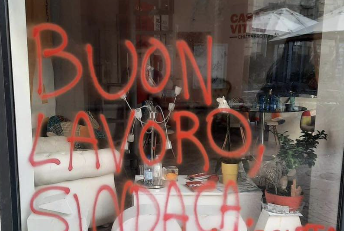 Atto vandalico nella sede elettorale di Frontini, la condanna di Fratelli d’Italia